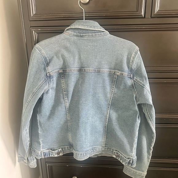 Evereve Faded Light Blue Denim Jacket - Picture 2 of 4